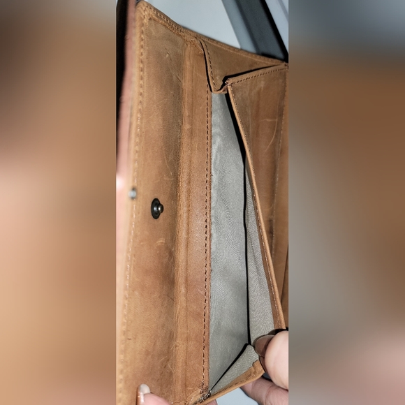 VELEZ checkbook wallet, new, without tags, made of leather, MADE in Colombia. - Picture 8 of 15